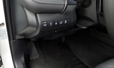 Camry (XV70)