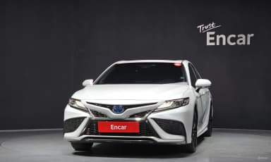 Camry (XV70)
