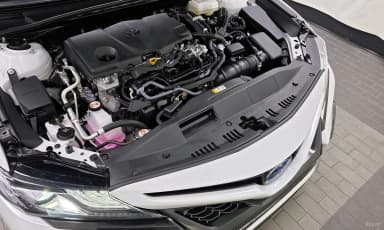 Camry (XV70)