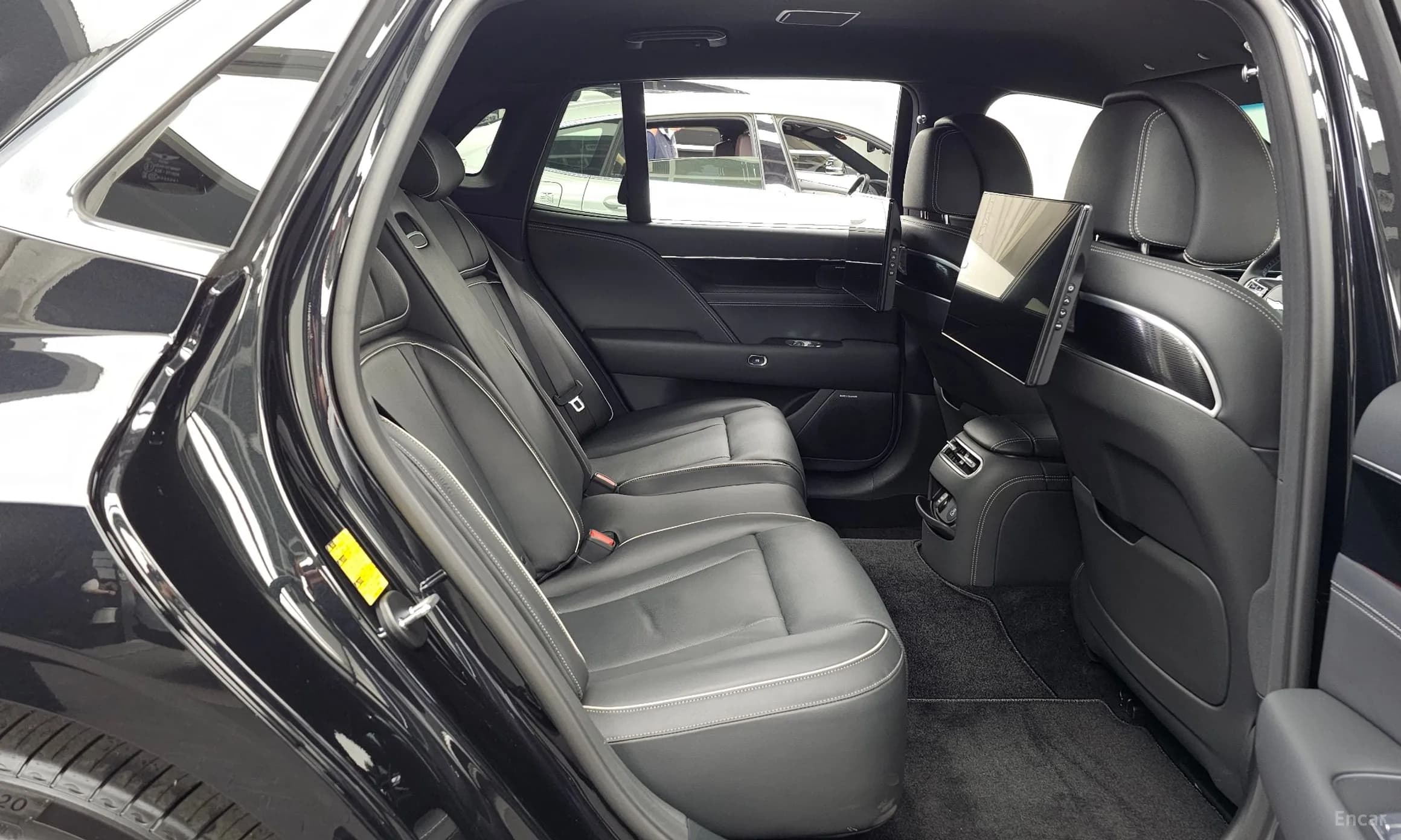 G90 (RS4)