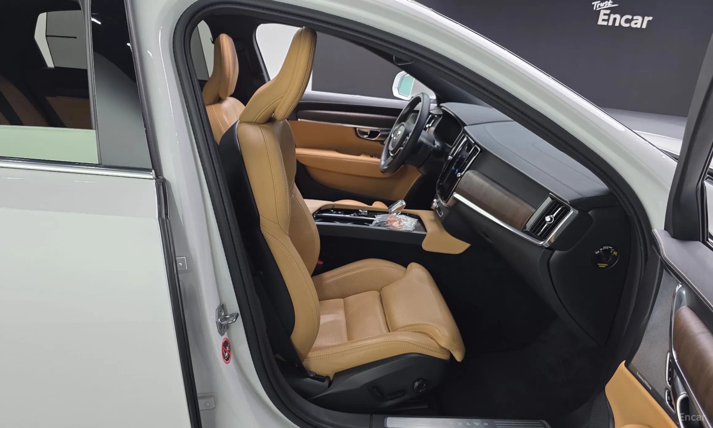S90
