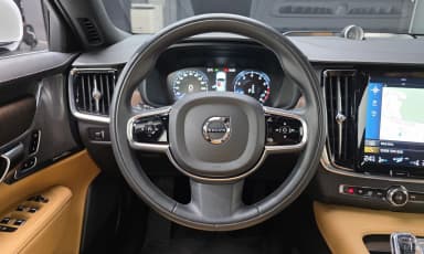 S90