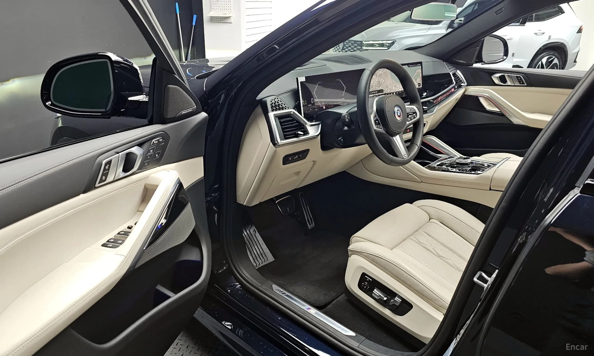 X6 (G06)