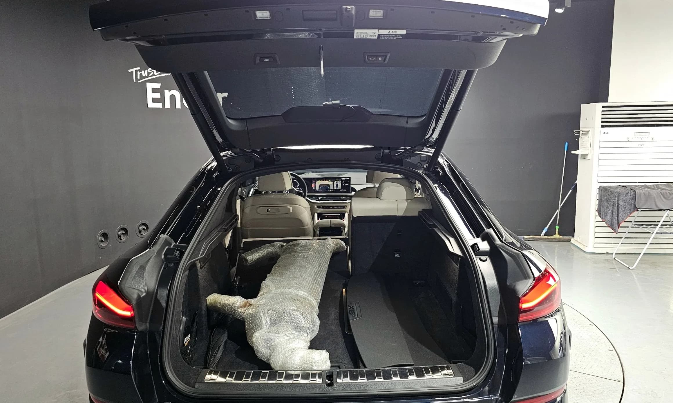 X6 (G06)