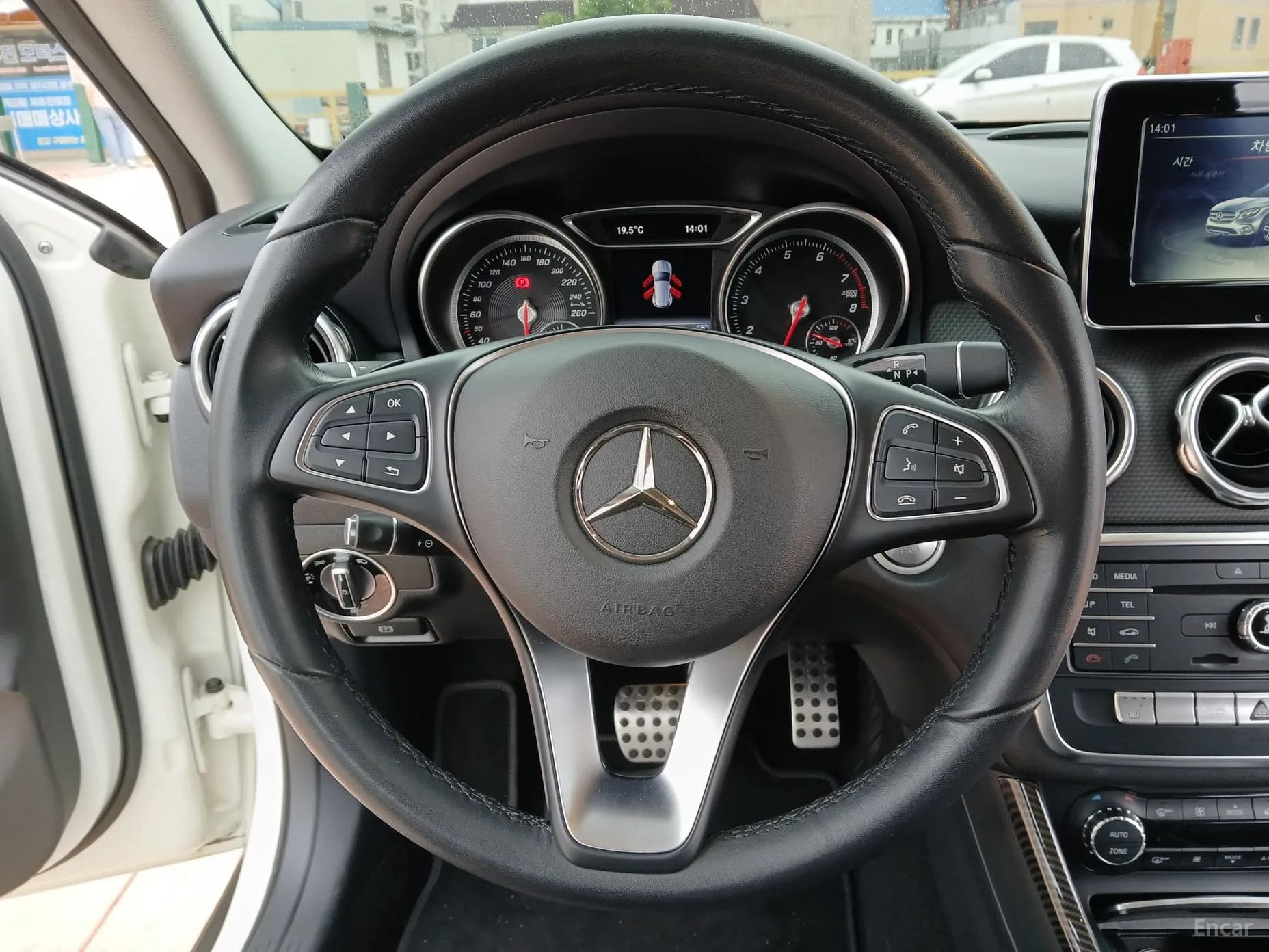 GLA-Class X156