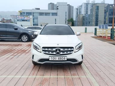 GLA-Class X156