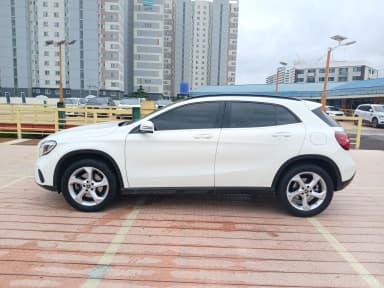 GLA-Class X156