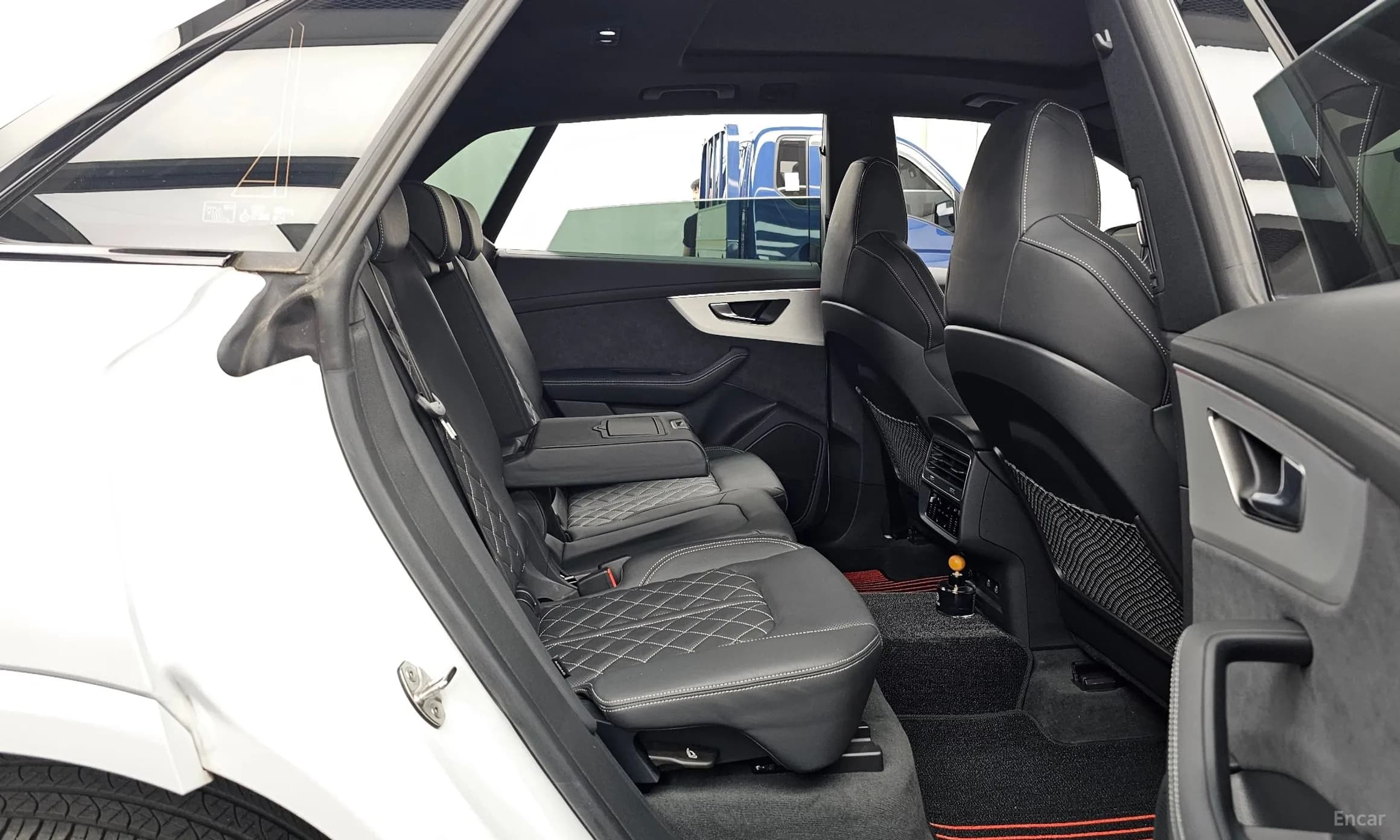 Q8 (4M)