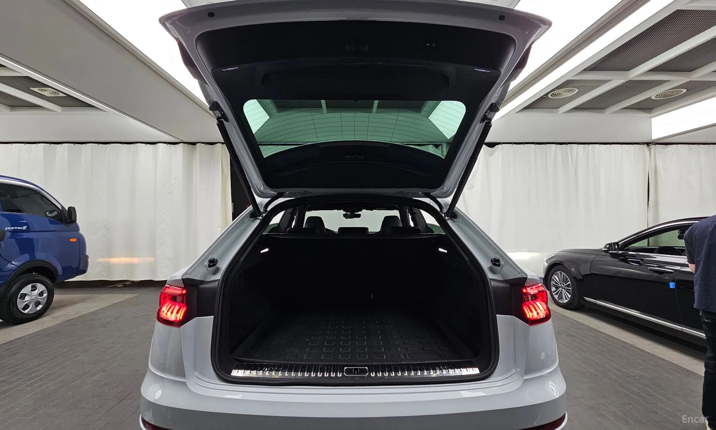 Q8 (4M)