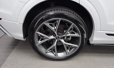 Q8 (4M)