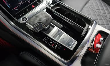 Q8 (4M)