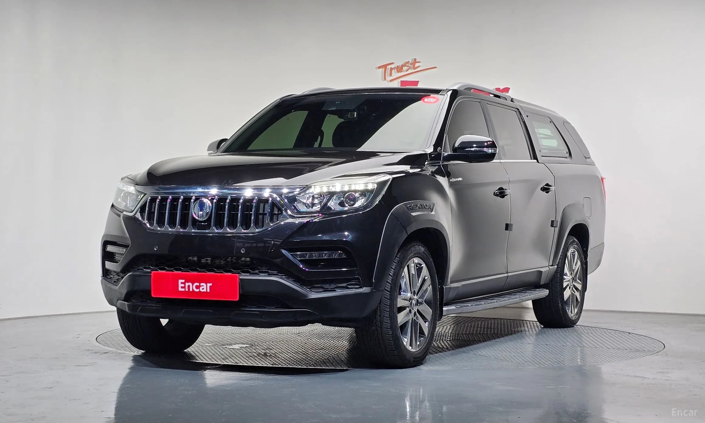 Rexton Sports Khan