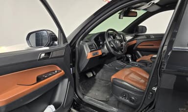 Rexton Sports Khan