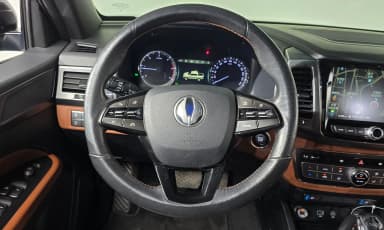 Rexton Sports Khan