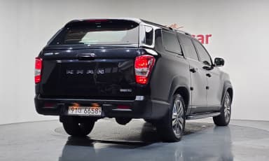 Rexton Sports Khan