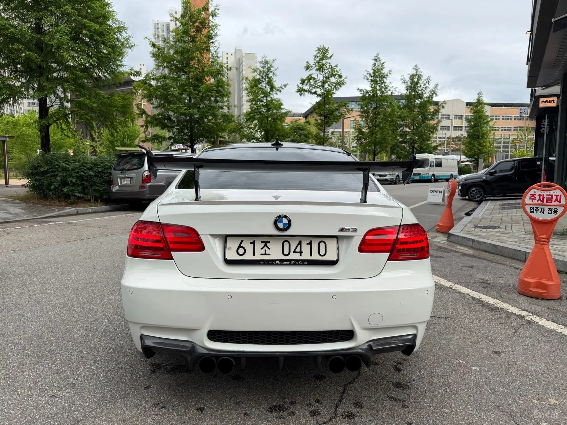 M3 (E90)