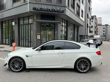M3 (E90)