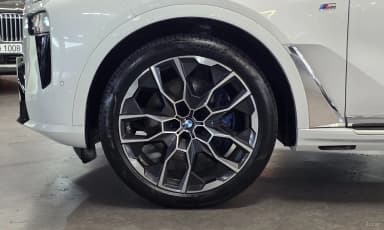 X7 (G07)