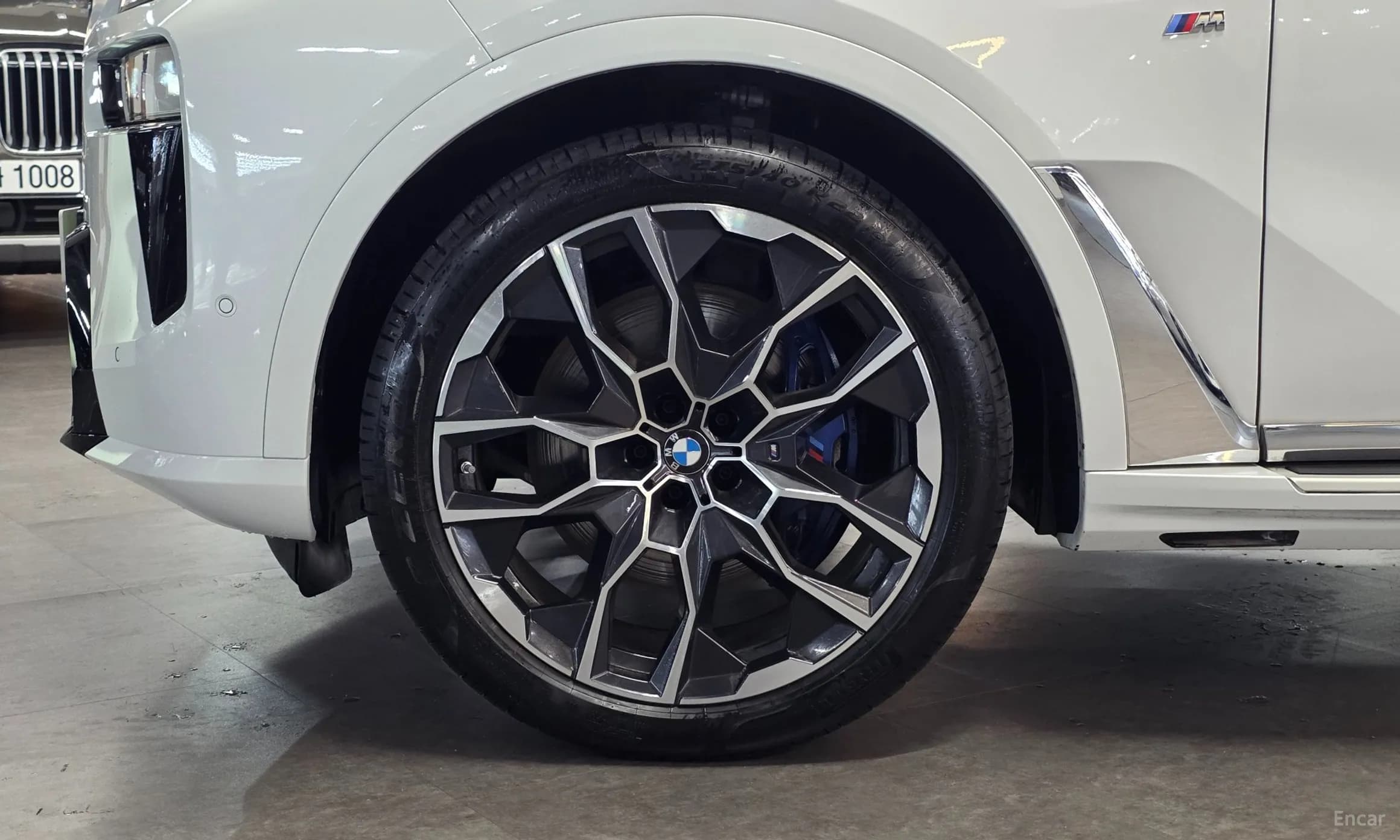 X7 (G07)