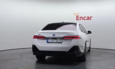 5 Series (G60)