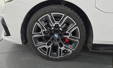 5 Series (G60)