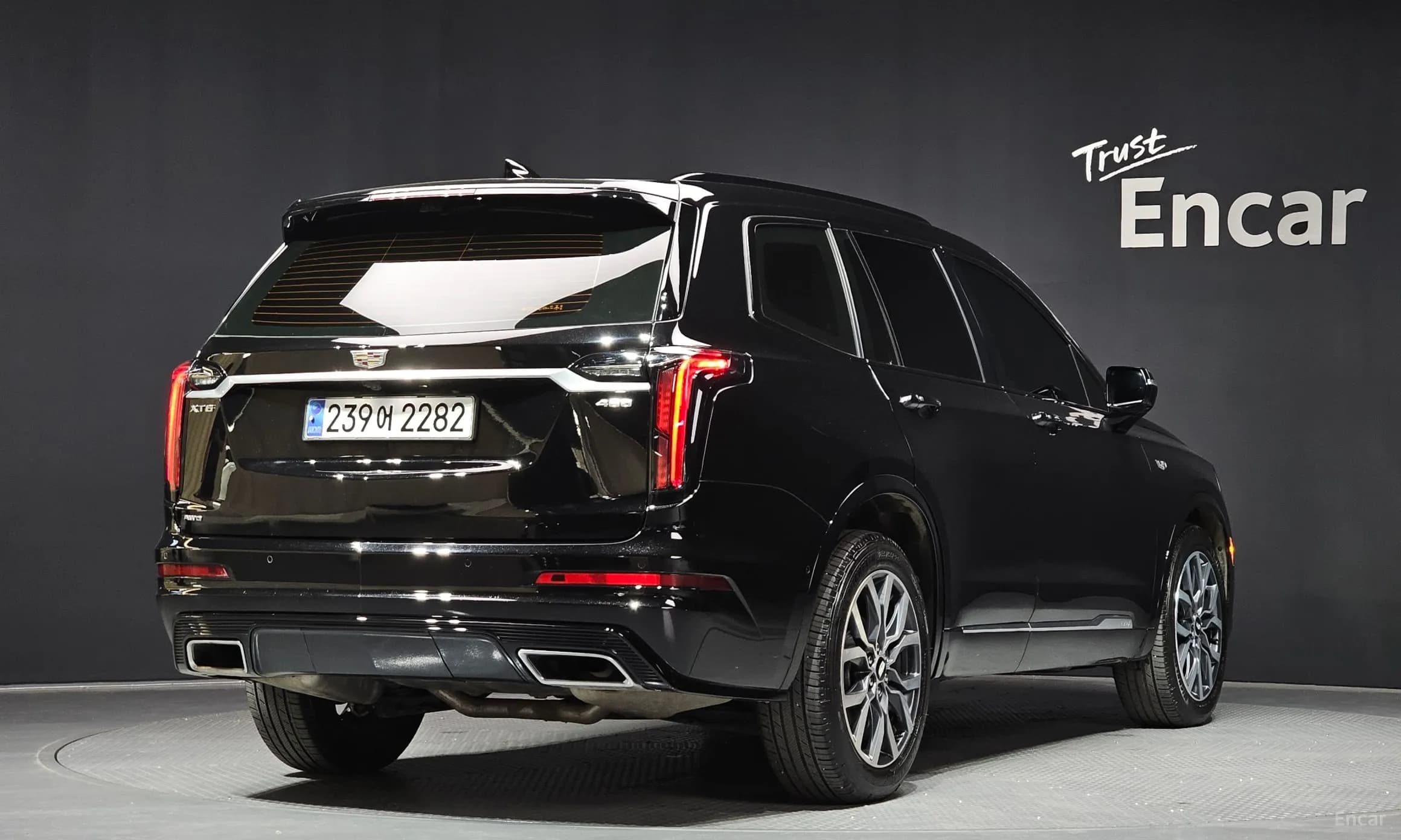 XT6