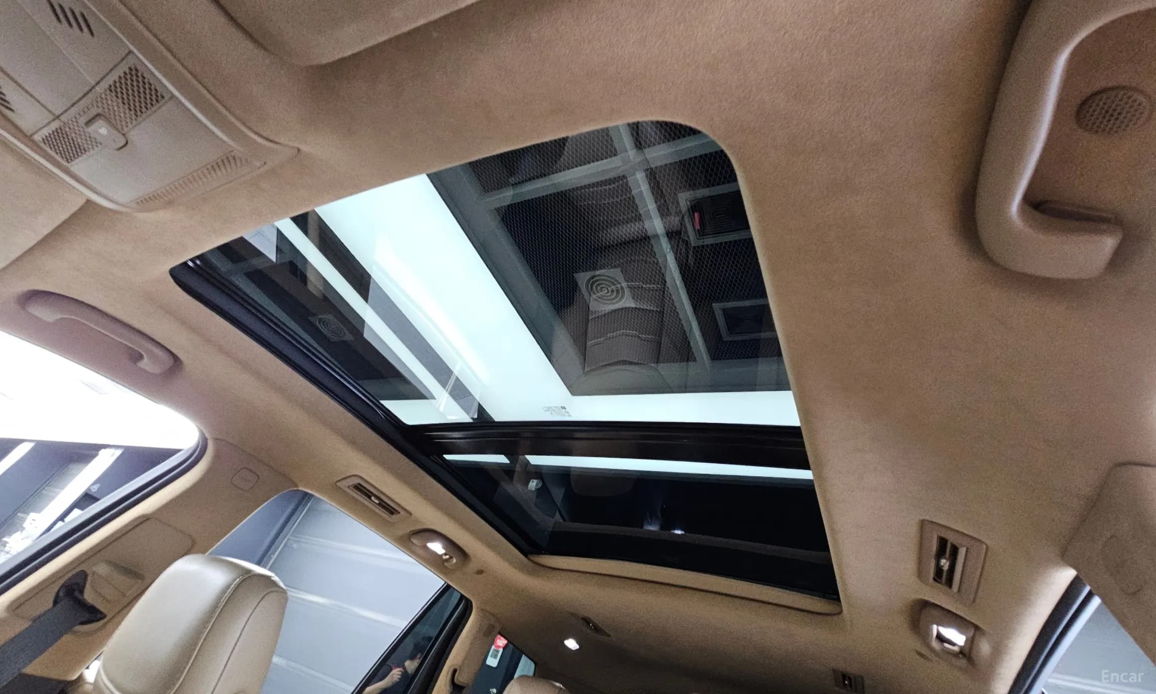 XT6