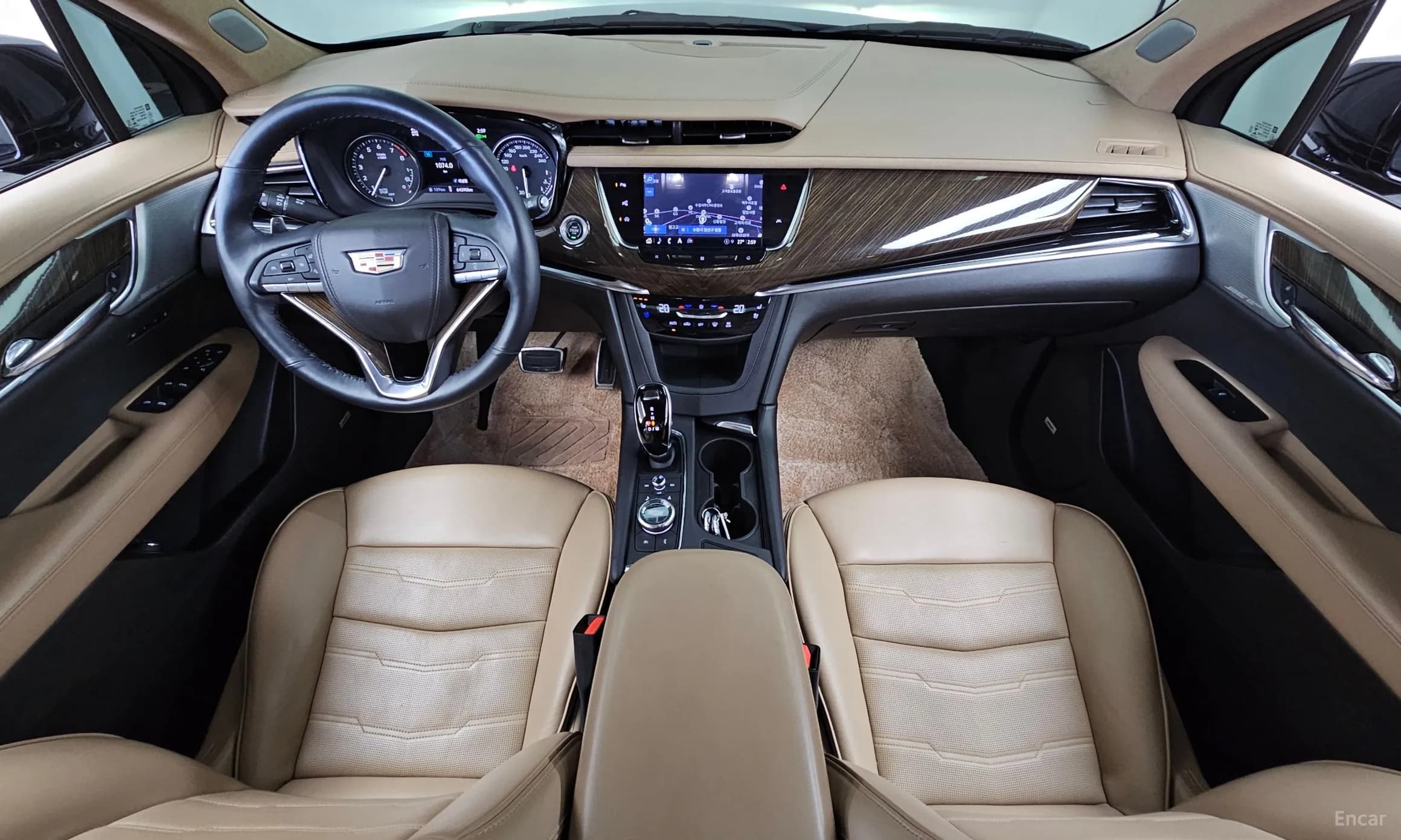 XT6