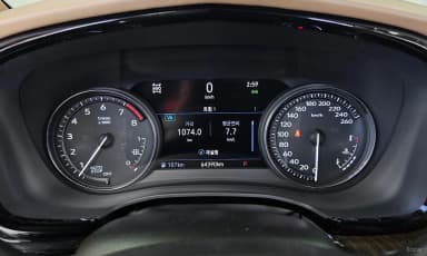 XT6
