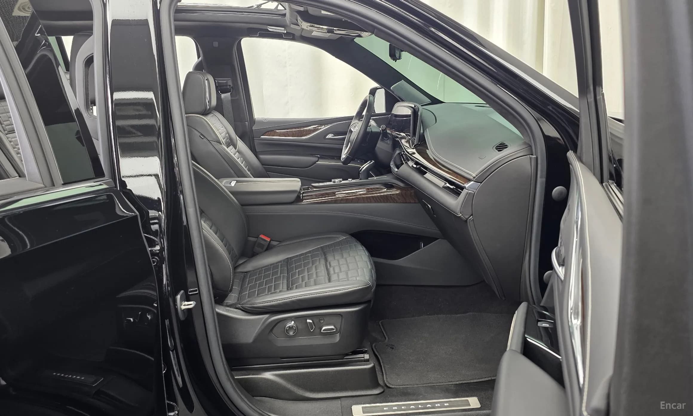 Escalade 5th Generation