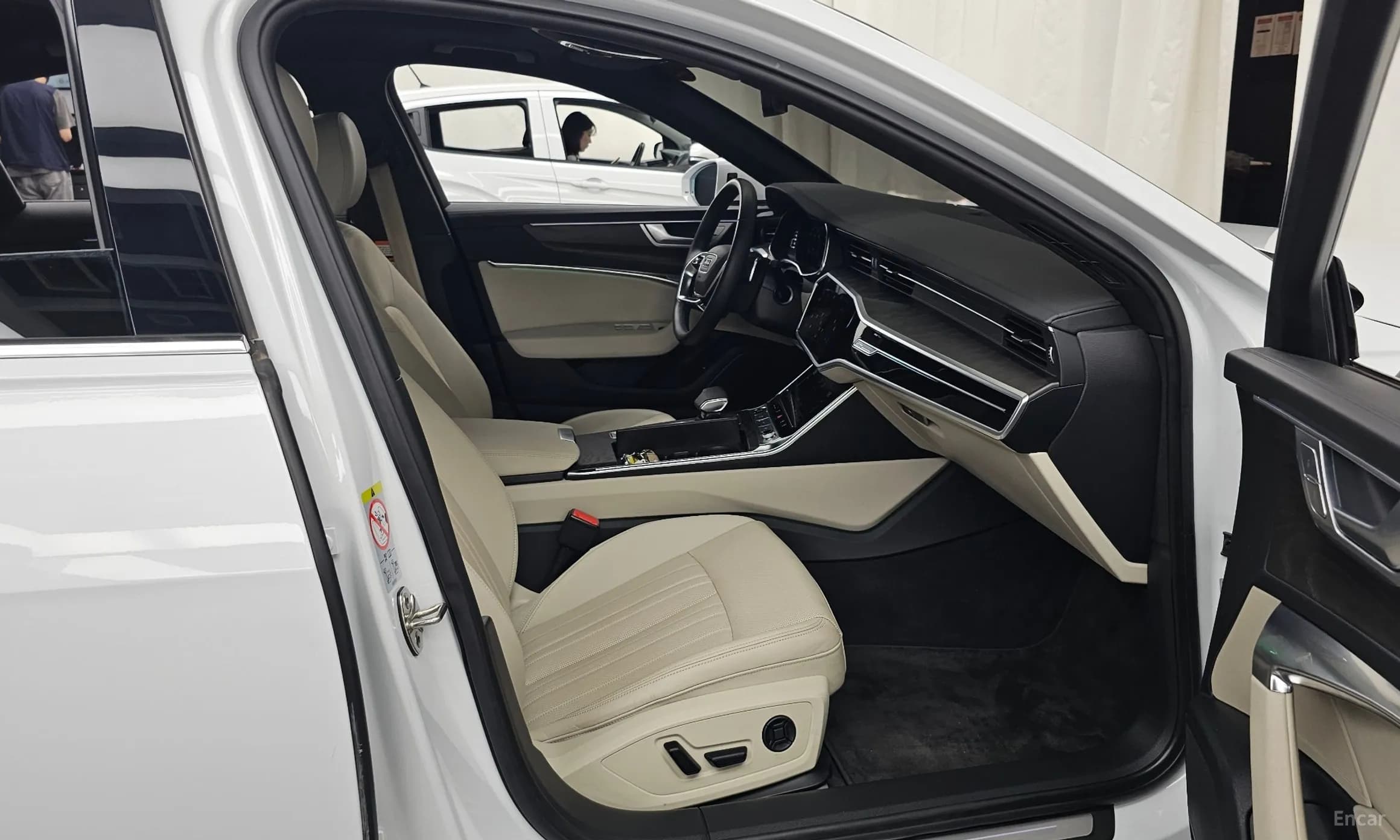 A6 (C8)