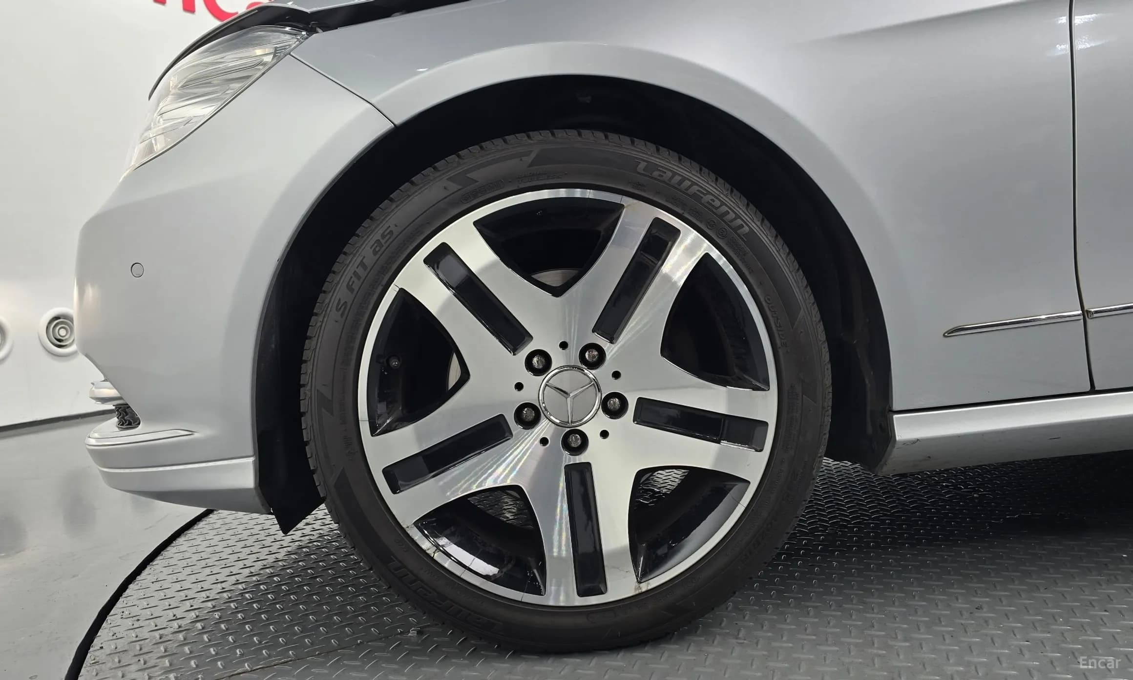 E-Class W212