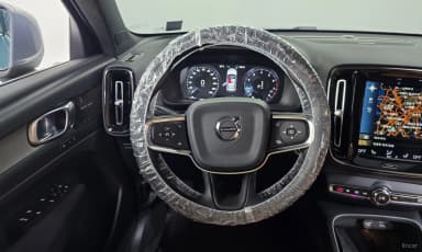 XC40