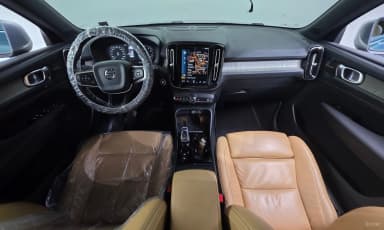 XC40