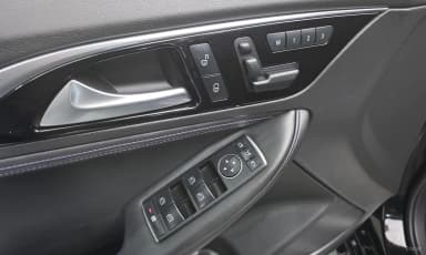 Q30