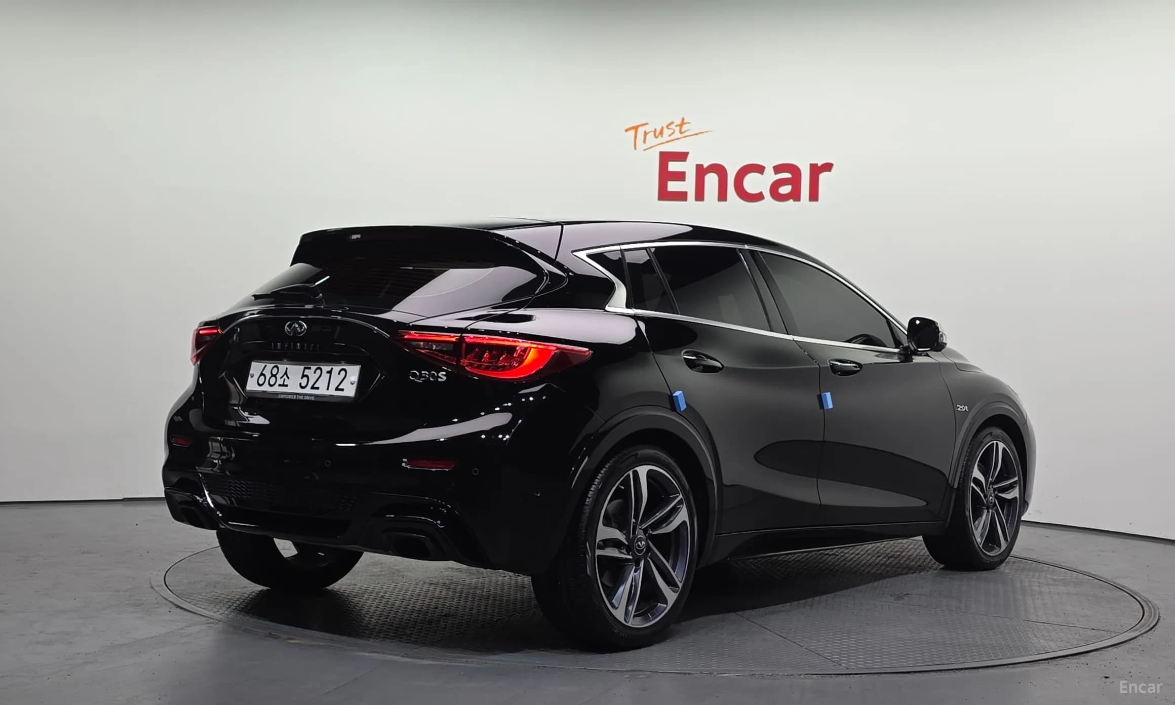 Q30