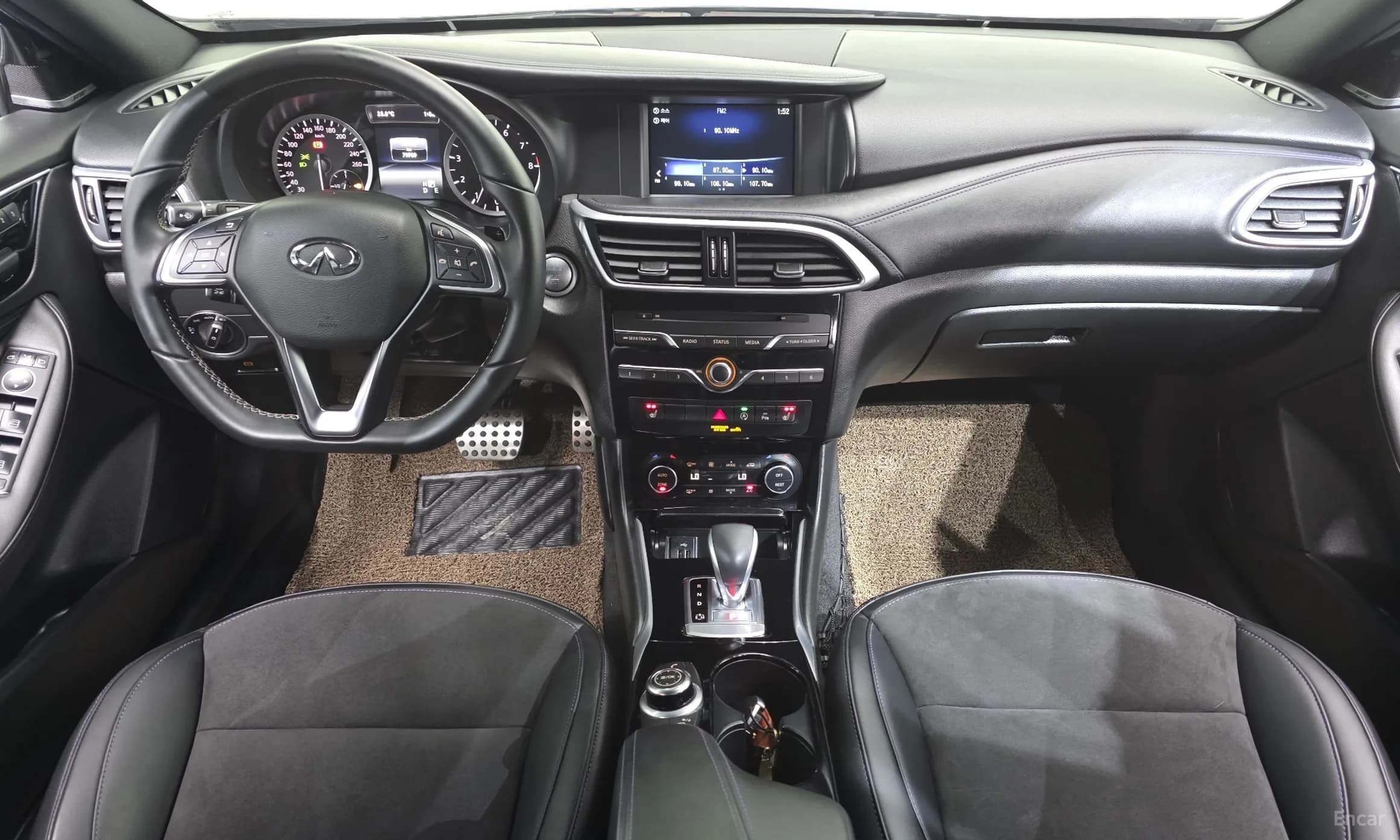 Q30