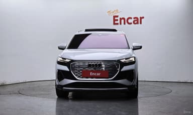 Q4 e-tron (F4)