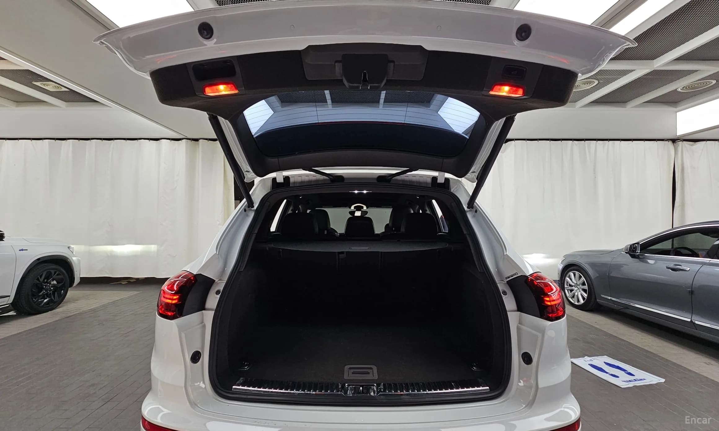 New Cayenne
