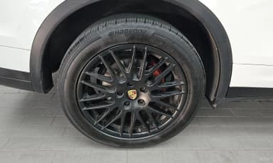 New Cayenne