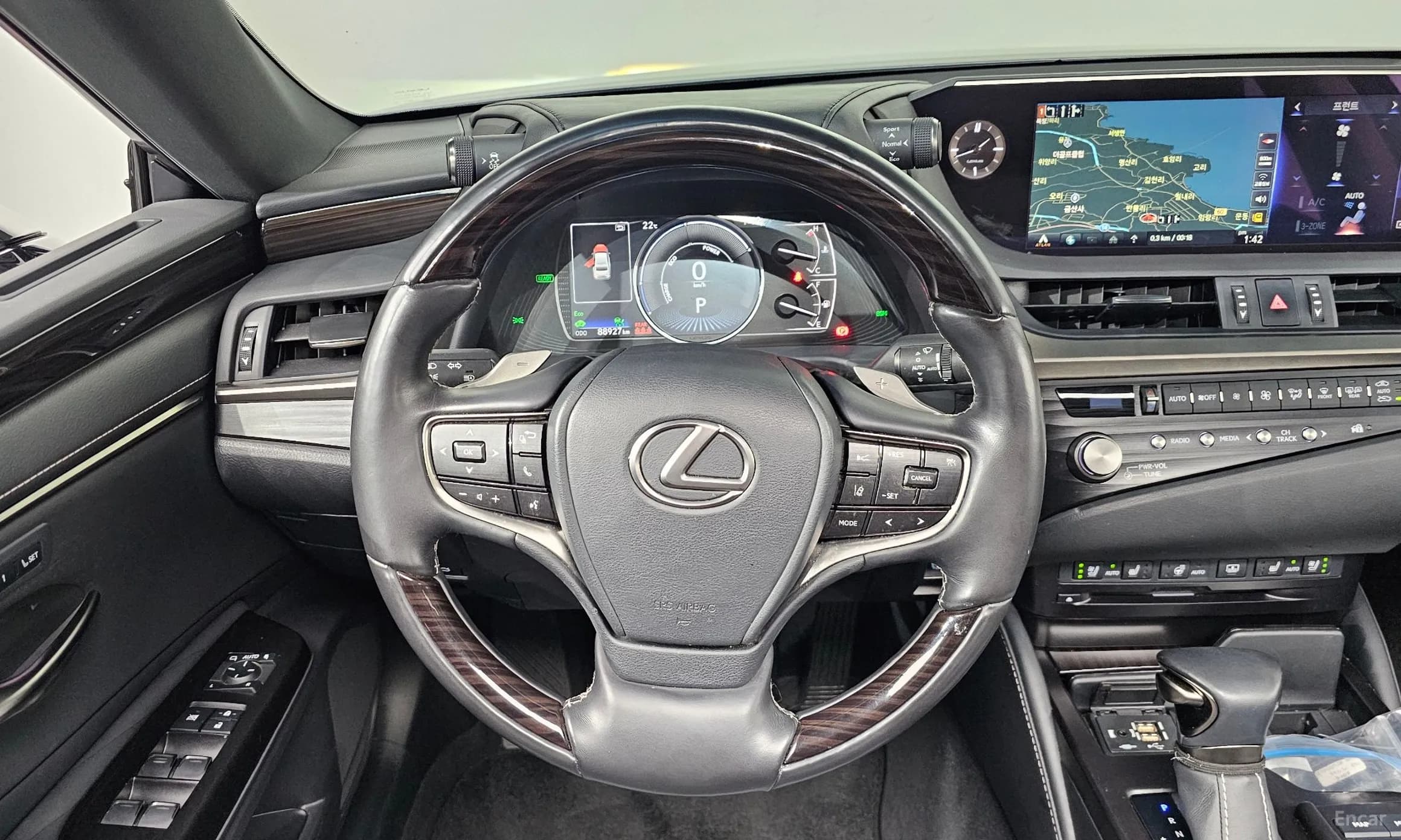 ES300h 7th Generation