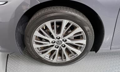 ES300h 7th Generation