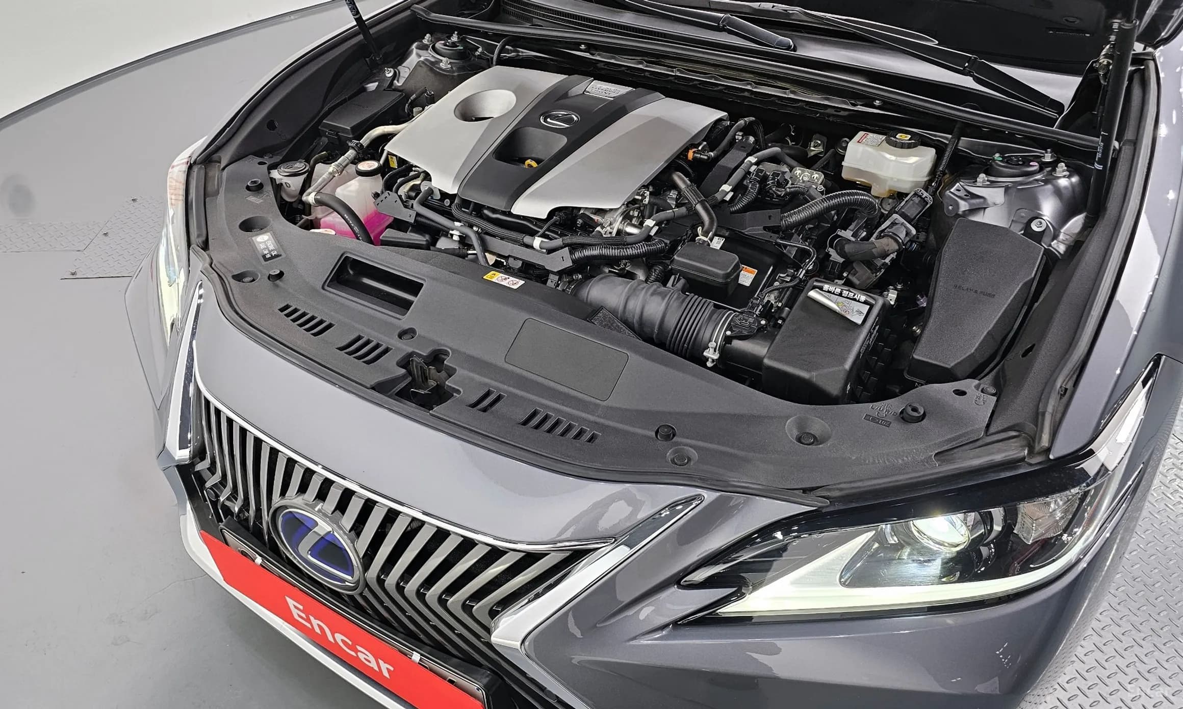 ES300h 7th Generation