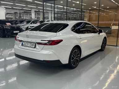 Camry (XV80)