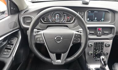 V40