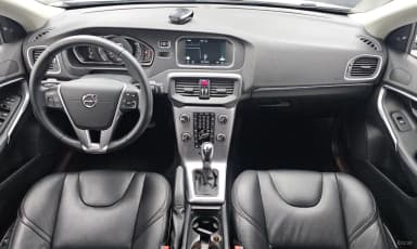 V40