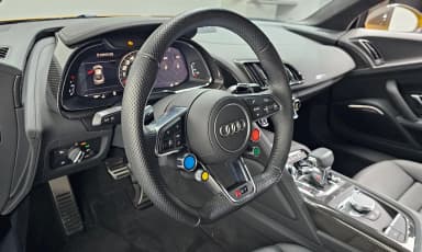 R8 (4S)