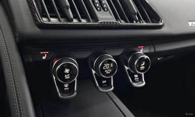 R8 (4S)