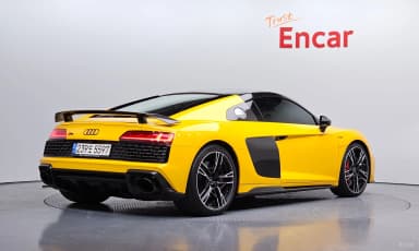 R8 (4S)