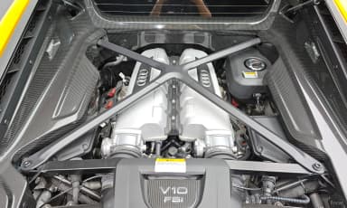 R8 (4S)